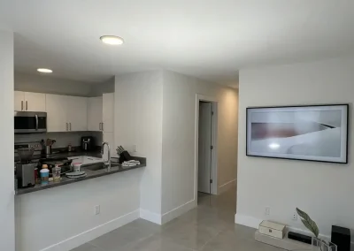 Removing Popcorn Ceilings and Repainting for the Apartment and Condo East Toronto